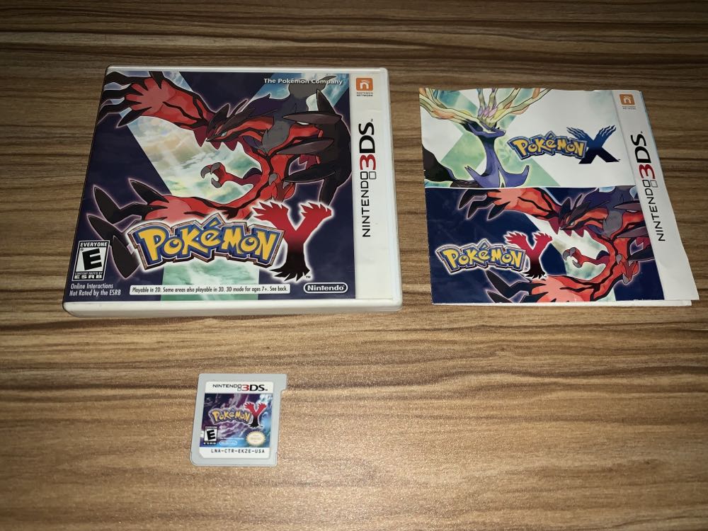Pokémon Y - Nintendo 3DS (Nintendo - 1) video game collectible [Barcode 045496742508] - Main Image 3