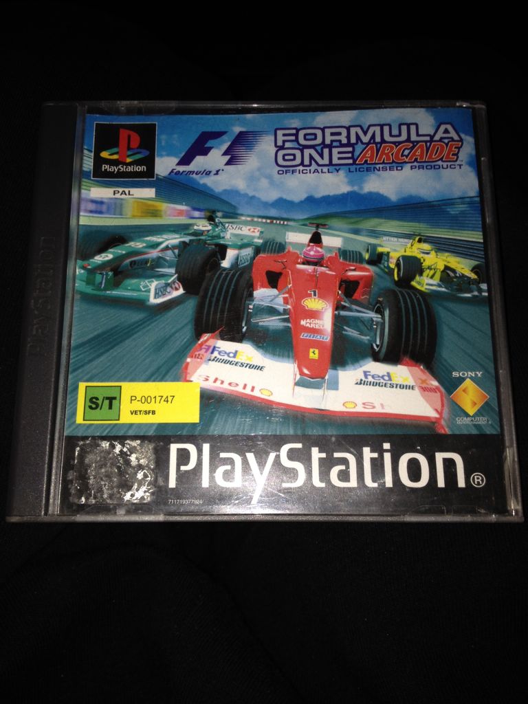 Formula One Arcade - Sony PlayStation (Sony Computer Entertainement Europe - 1-2) video game collectible [Barcode 711719377924] - Main Image 1
