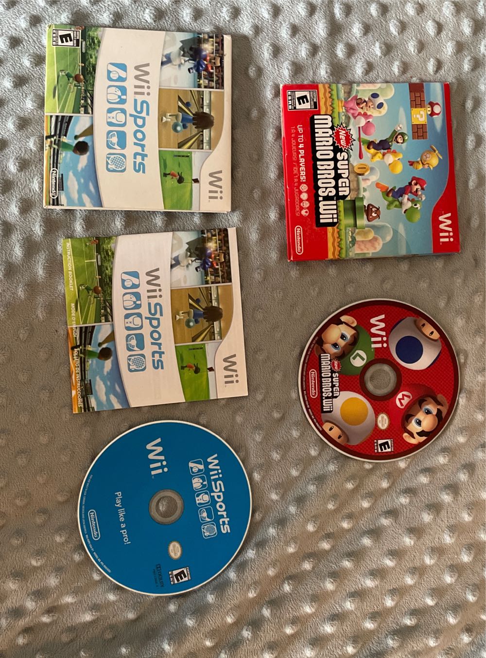 Nintendo Wii Red - Other (Nintendo - 4) video game collectible [Barcode 045496880361] - Main Image 4