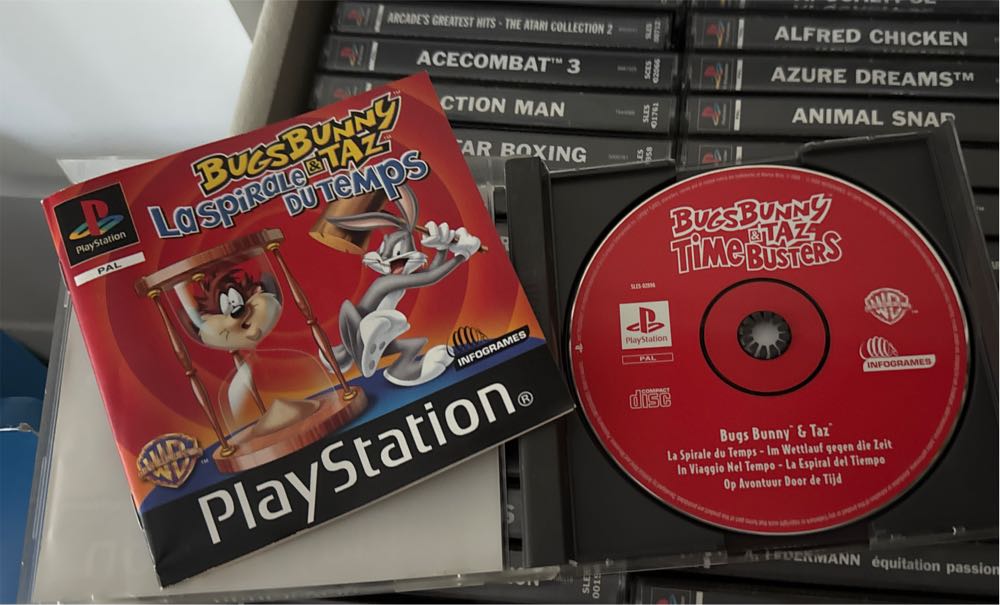 Bugs Bunny & Taz: La Spirale Du Temps - Sony PlayStation video game collectible [Barcode 3546430008928] - Main Image 2