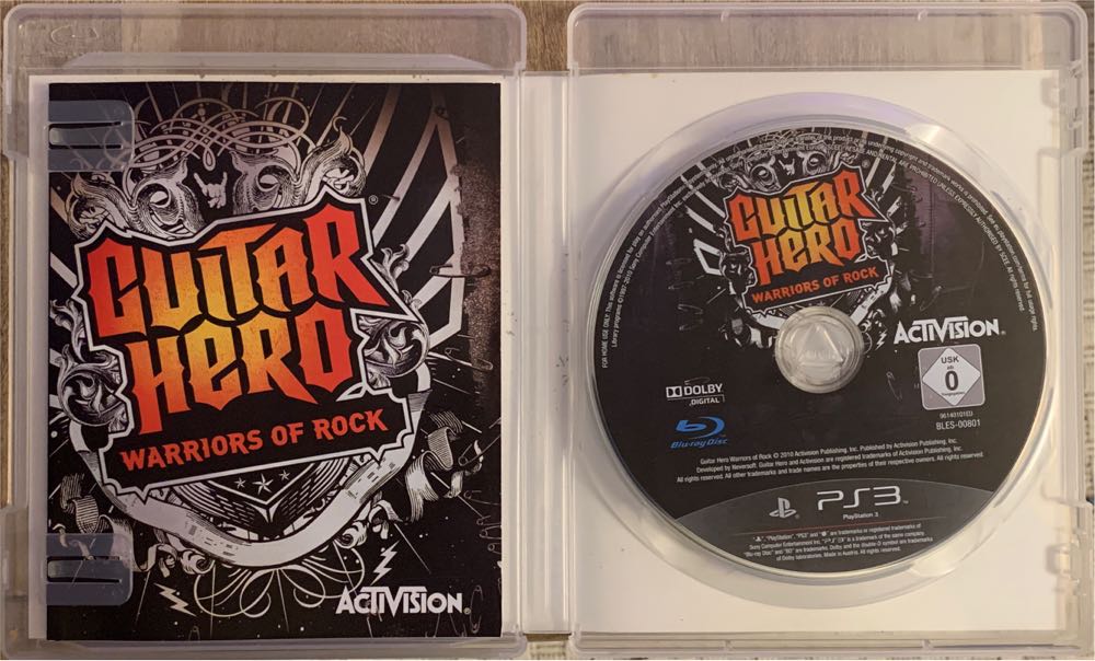 Guitar Hero Warriors of Rock [Version Européenne] PS3 - Sony PlayStation 3 (PS3) (Activision - 4) video game collectible - Main Image 3