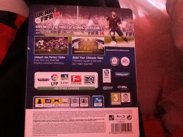 FIFA 14 - Ultimate Edition - Sony PlayStation 3 (PS3) (Electronic Arts/EA Games - 1) video game collectible [Barcode 5030948112591] - Main Image 2
