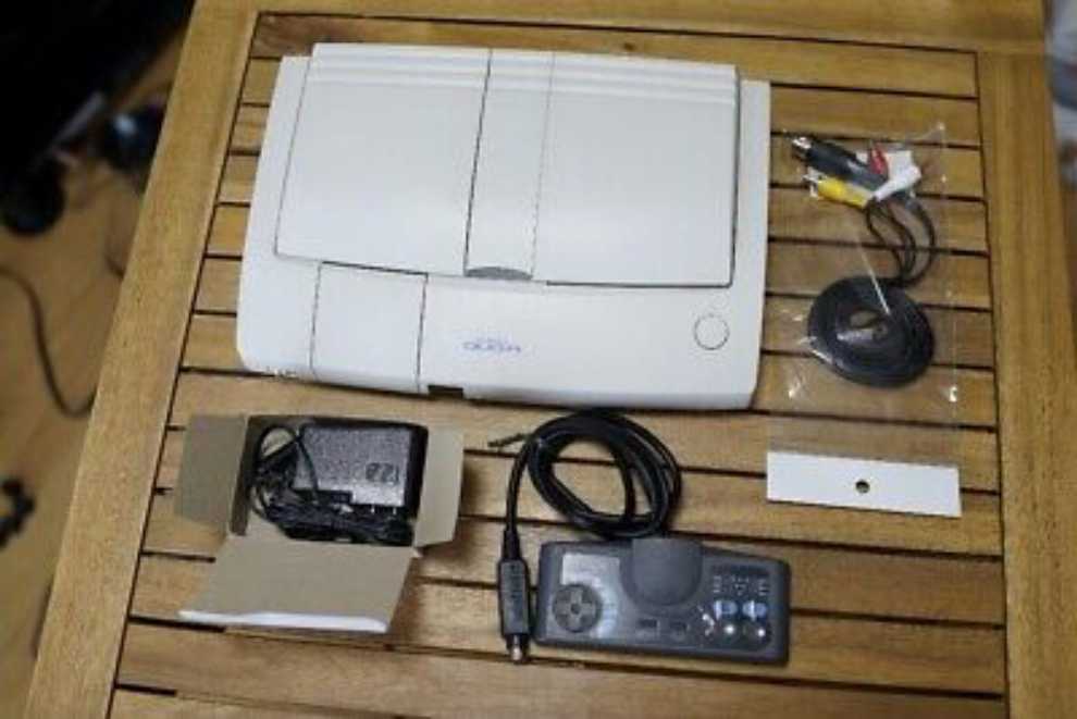 * NEC Turbo Duo R - PC Engine CD video game collectible - Main Image 2