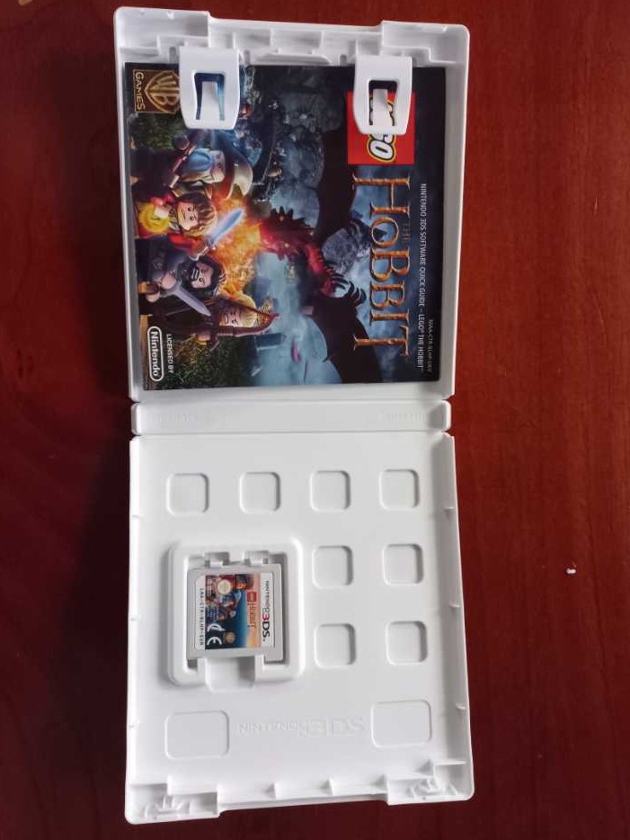 LEGO The Hobbit - Nintendo 3DS (WB Games - 1) video game collectible [Barcode 5051892166270] - Main Image 3