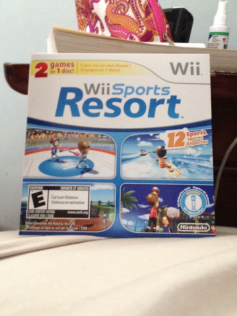 Wii Resort + Wii Sports Resort - Nintendo Wii (Nintendo - 1-4) video game collectible - Main Image 2