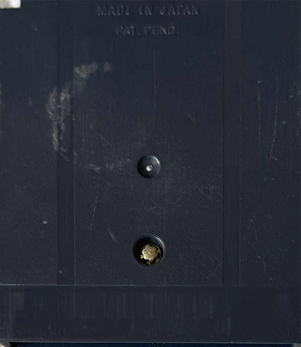 Pac-Man Special Color Edition - Nintendo Game Boy Color video game collectible - Main Image 2