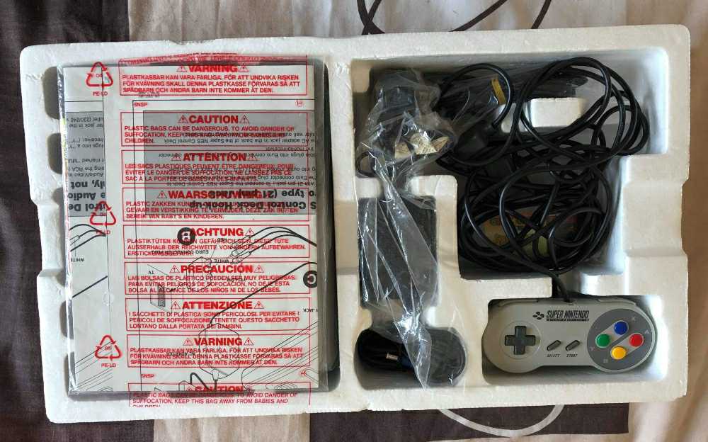 Super Nintendo Entertainment System Super Mario 5 Stars Pack - Nintendo Super Nintendo Entertainment System (SNES) (Nintendo - 2) video game collectible [Barcode 045496310547] - Main Image 3