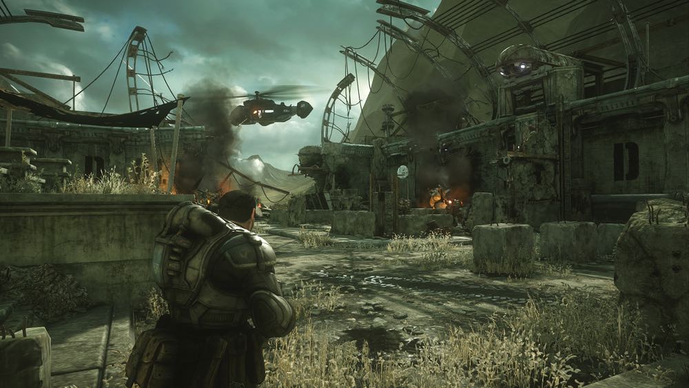 Gears Of War - Microsoft Xbox 360 (Microsoft Game Studios - 2) video game collectible [Barcode 882224262712] - Main Image 4