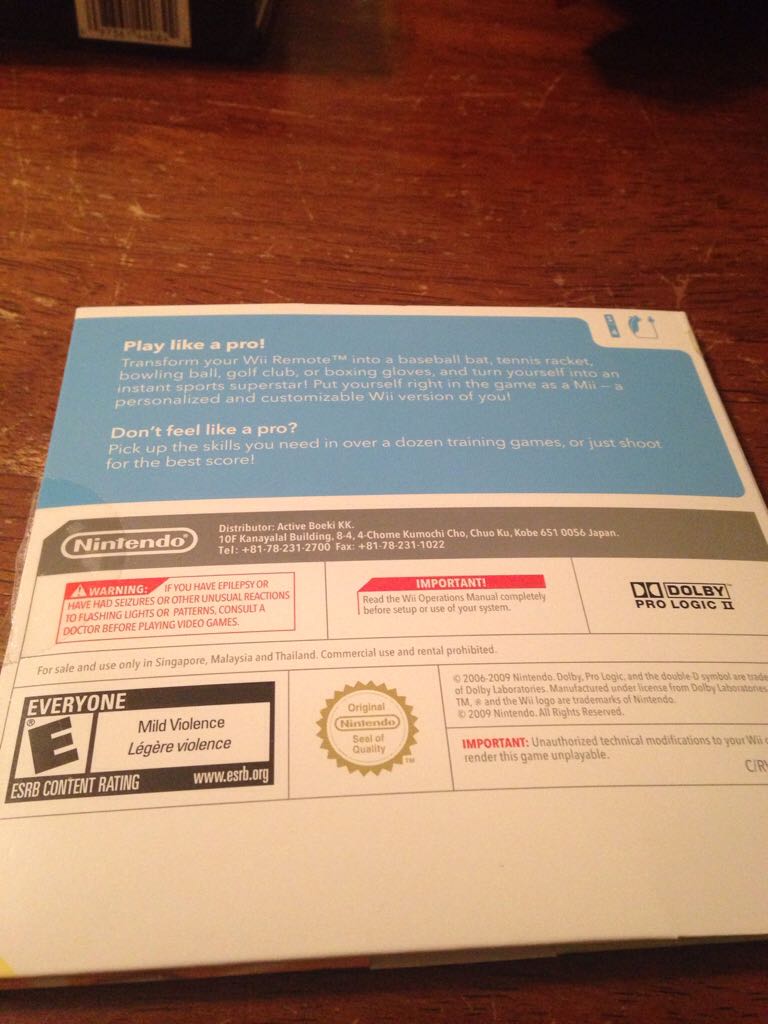 Wii Sports - Nintendo Wii video game collectible - Main Image 2