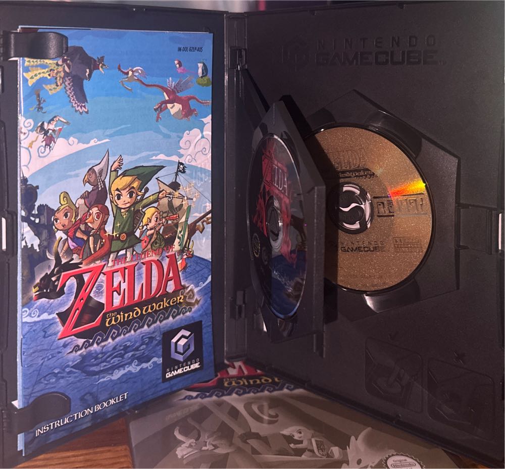 The Legend of Zelda: The Wind Waker - Nintendo GameCube (Nintendo - 1) video game collectible [Barcode 04549604] - Main Image 3