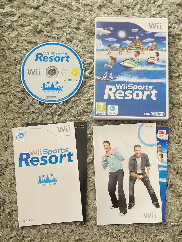 Wii Sports Resort - Nintendo Wii (Nintendo - 4) video game collectible [Barcode 044406367688] - Main Image 3