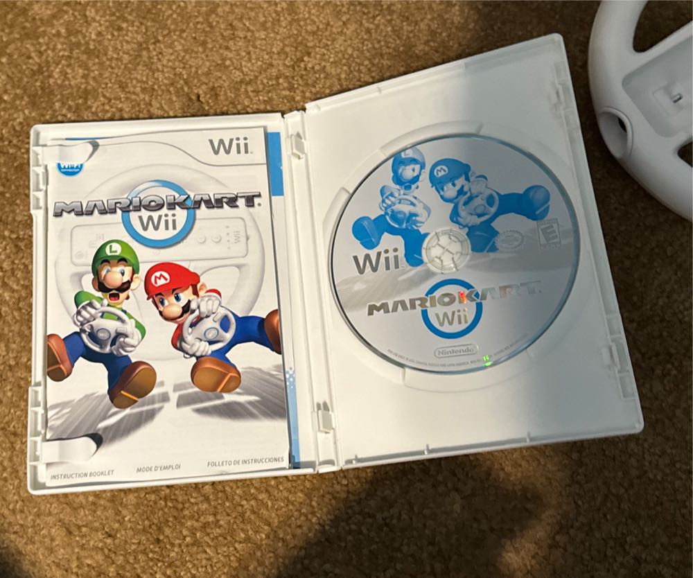Mario Kart Wii Bundle (Box) - Nintendo Wii (Nintendo - 4) video game collectible [Barcode 045496901004] - Main Image 4