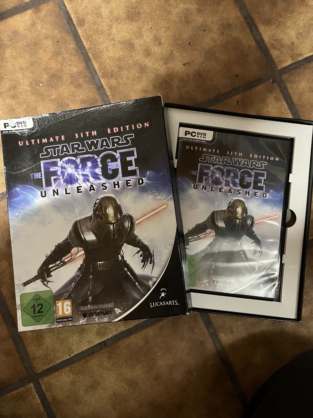 Star Wars: The Force Unleashed - PC video game collectible - Main Image 2