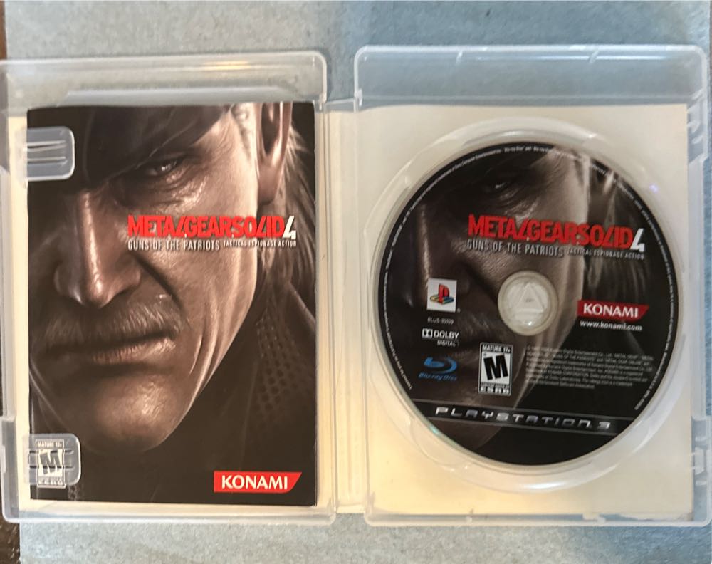 Metal Gear Solid 4: Guns of the Patriots - Sony PlayStation 3 (PS3) (Konami - 1 Players) video game collectible [Barcode 083717201601] - Main Image 4