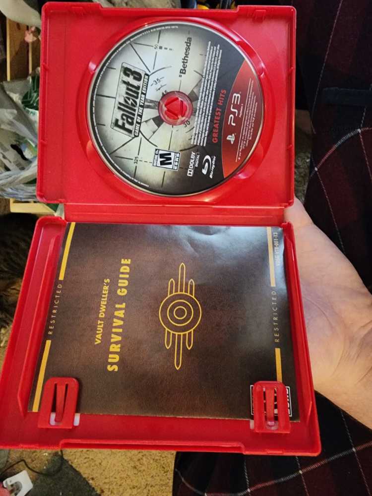 Fallout 3: Game Of The Year - Sony PlayStation 3 (PS3) (Bethesda Softworks - 1) video game collectible [Barcode 093155118249] - Main Image 4