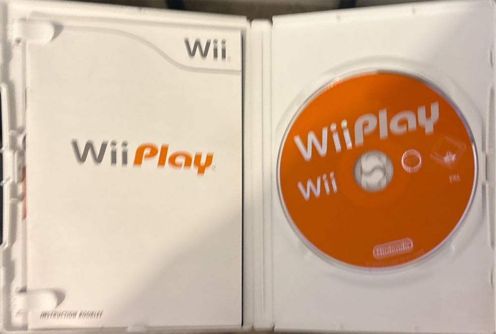Wii Play - Nintendo Wii (Nintendo - 1-2) video game collectible [Barcode 045496362300] - Main Image 4