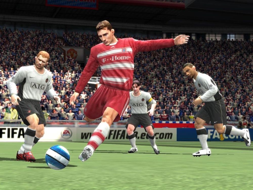 FIFA 08 - Microsoft Xbox 360 (Microsoft - 1-8) video game collectible [Barcode 5030932059192] - Main Image 3