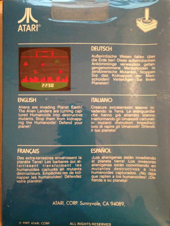 Defender  - Atari 2600 video game collectible - Main Image 2