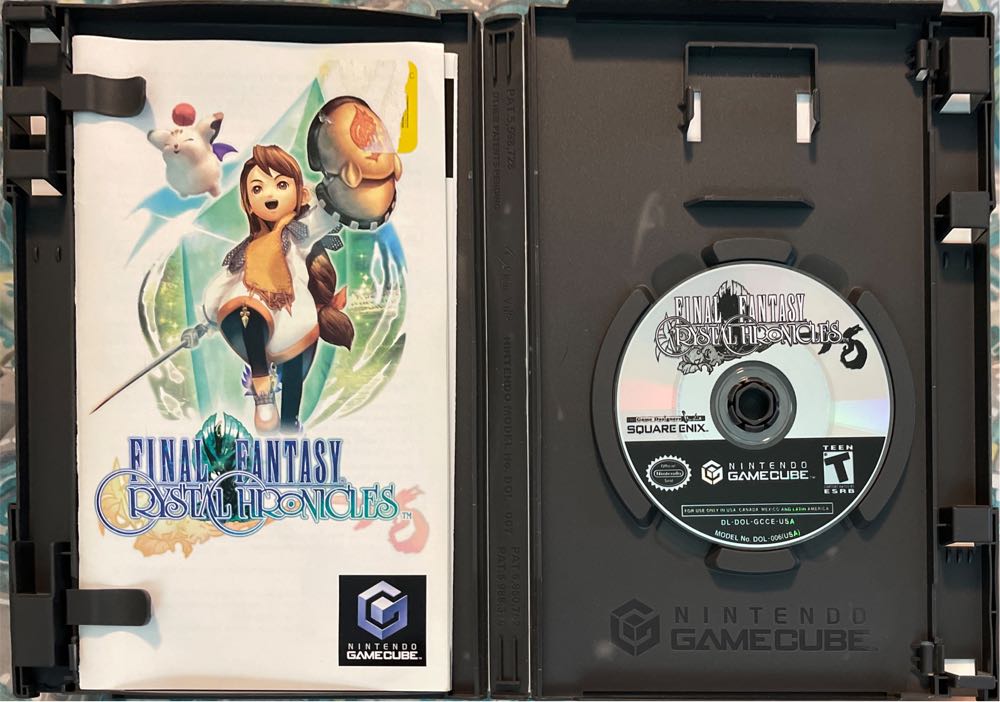 Final Fantasy: Crystal Chronicles (U) - Nintendo GameCube (Square Enix - 4) video game collectible [Barcode 045496961275] - Main Image 3