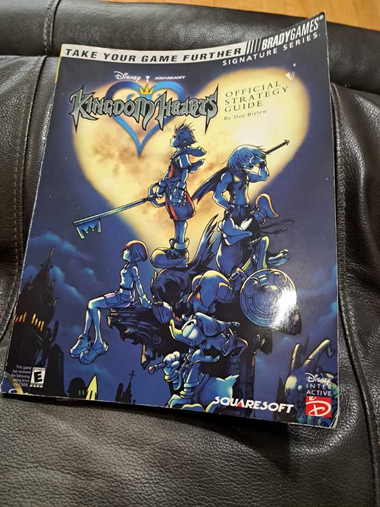 Kingdom Hearts - Sony PlayStation 2 (PS2) (Square Enix - 1) video game collectible [Barcode 662248902029] - Main Image 3