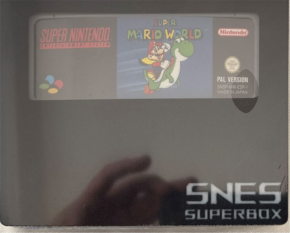 Super Mario World - Nintendo Super Nintendo Entertainment System (SNES) (Nintendo - 2) video game collectible - Main Image 4