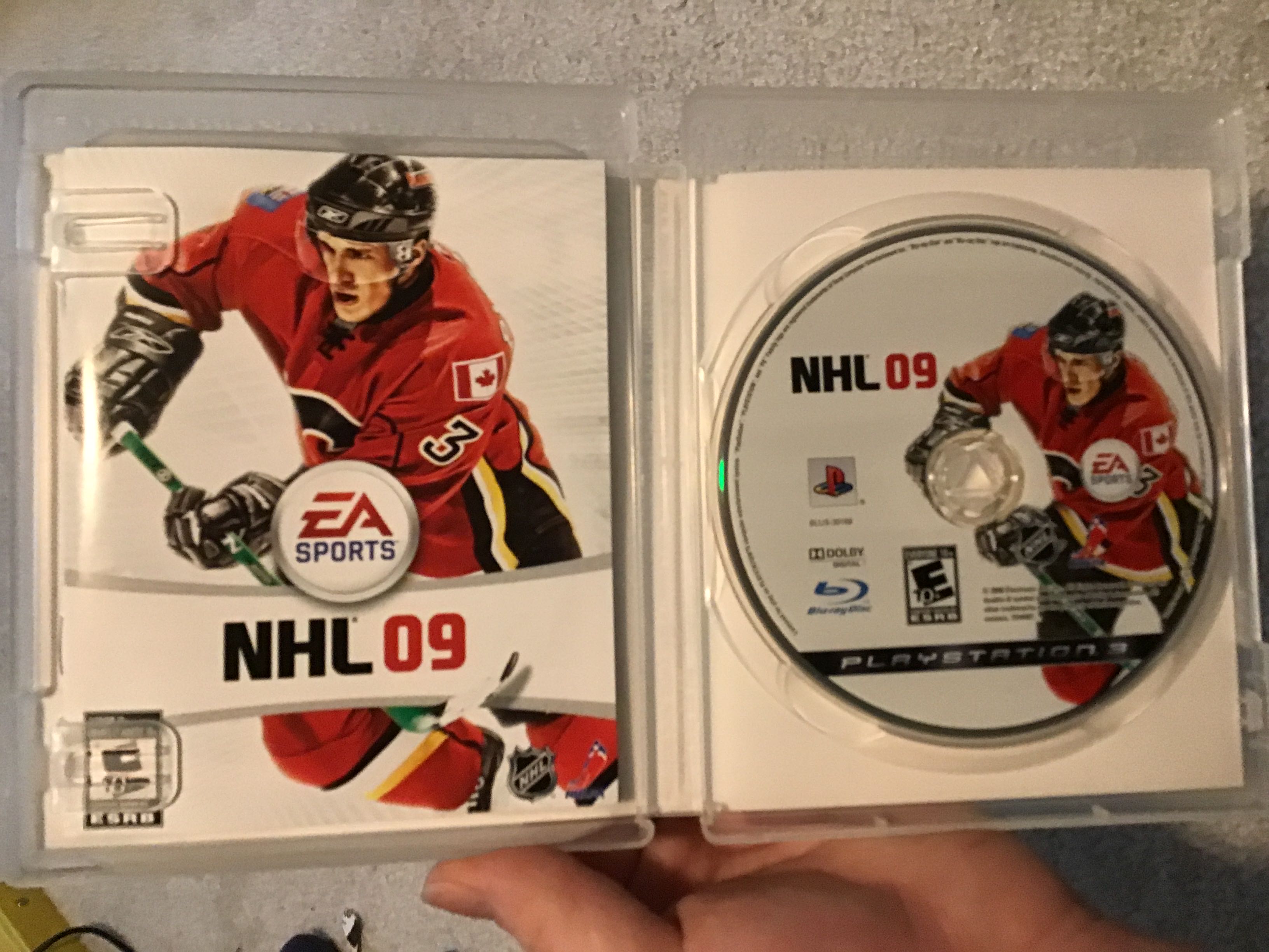 NHL 09 - Sony PlayStation 3 (PS3) (Electronic Arts - 7) video game collectible [Barcode 014633357240] - Main Image 3