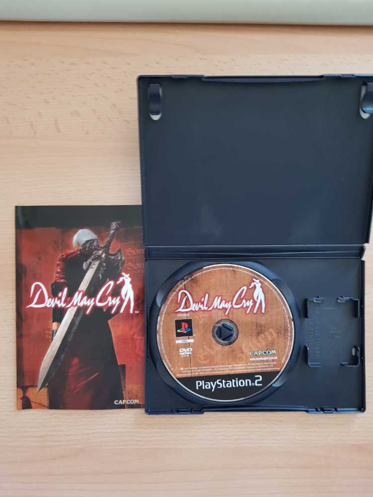 Devil May Cry - Sony PlayStation 2 (PS2) (Capcom - 1) video game collectible [Barcode 5055060920183] - Main Image 3