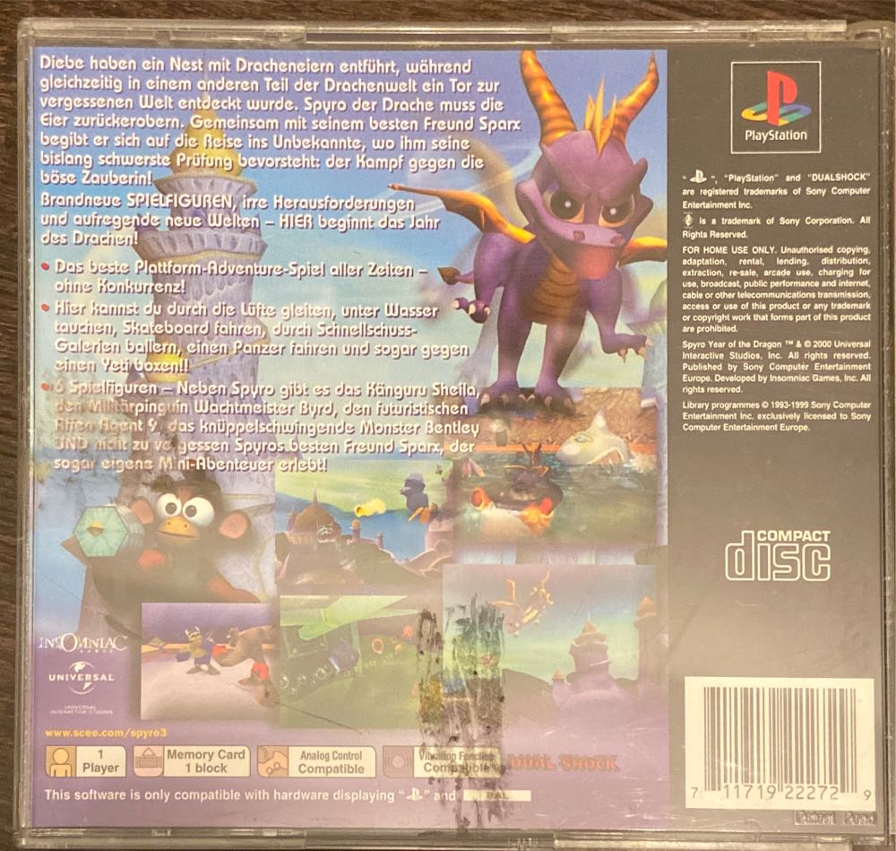Spyro: Year Of The Dragon - Sony PlayStation (Sony Computer Entertainment - 1) video game collectible [Barcode 711719222729] - Main Image 2