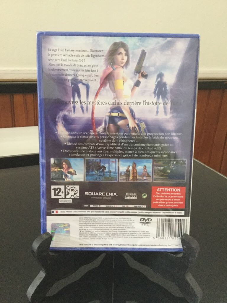 Final Fantasy X-2 - Sony PlayStation 2 (PS2) video game collectible - Main Image 2