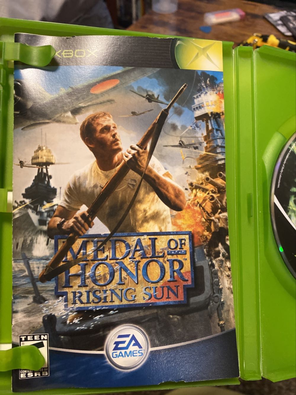 Medal of Honor: Rising Sun - Microsoft Xbox (EA Games - 1-4) video game collectible [Barcode 014633147087] - Main Image 3