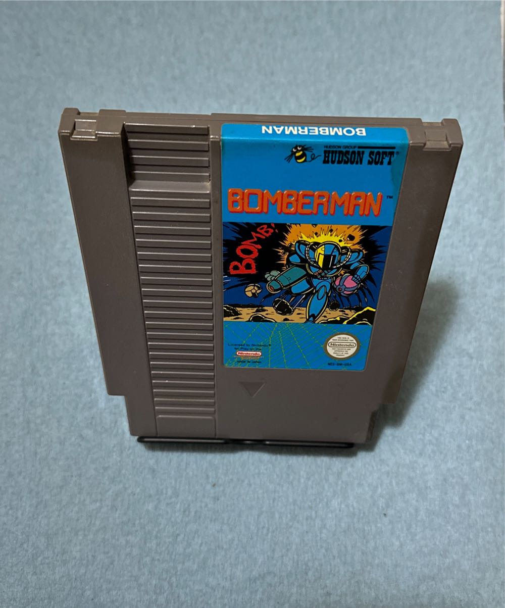 Bomberman - Nintendo Entertainment System (NES) (Hudson Soft) video game collectible - Main Image 3