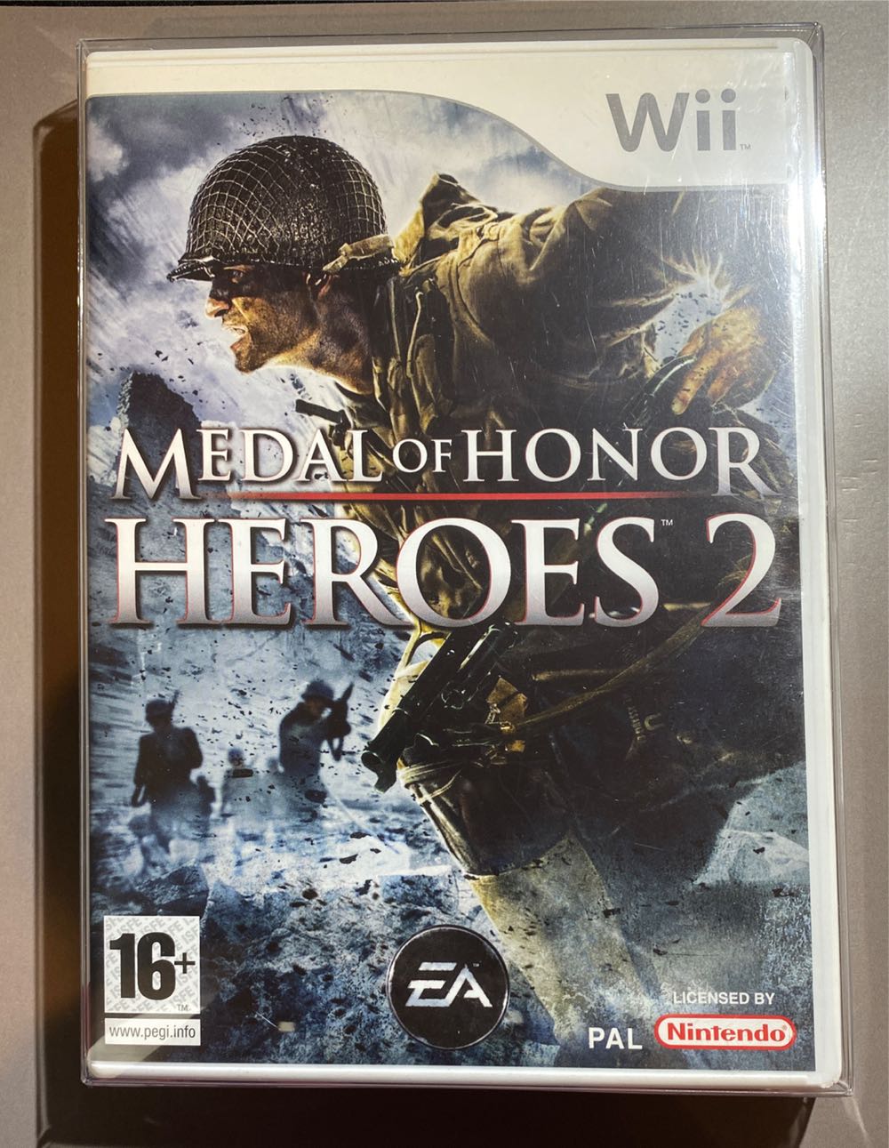 Medal of Honor Heroes 2 - Nintendo Wii ((EA) Electronic Arts - 1) video game collectible [Barcode 5030931059308] - Main Image 3