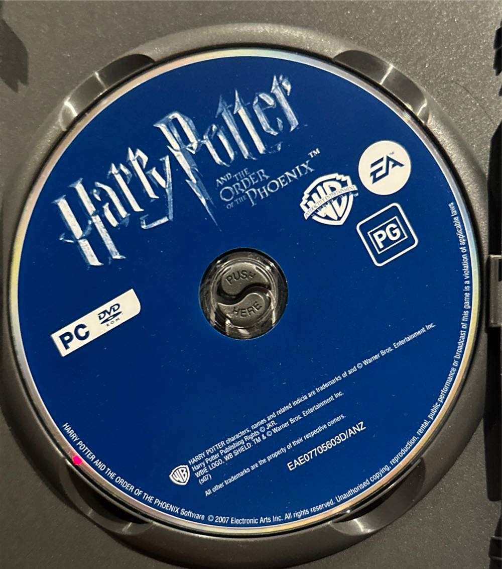 Harry Potter and The Order Of The Phoenix - PC (EA Games - 8) video game collectible [Barcode 5030941057400] - Main Image 3