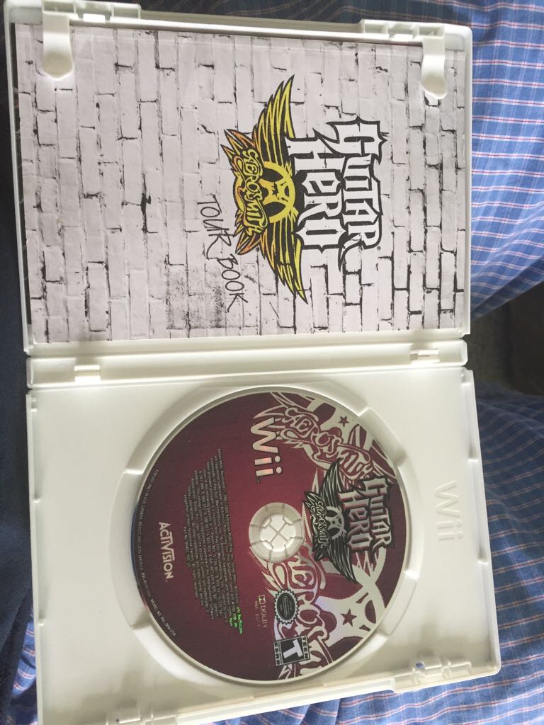 Guitar Hero: Aerosmith  - Nintendo Wii video game collectible - Main Image 2