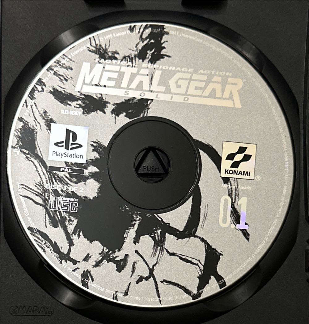 Metal Gear Solid - Sony PlayStation video game collectible - Main Image 2