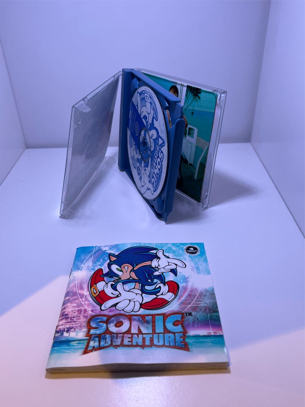 Sonic Adventure - Sega Dreamcast (Sega - 1) video game collectible [Barcode 4974365503017] - Main Image 3
