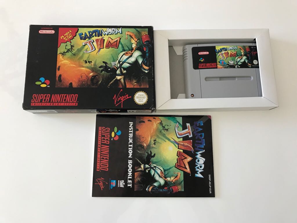 Earthworm Jim - Nintendo Super Nintendo Entertainment System (SNES) video game collectible - Main Image 1