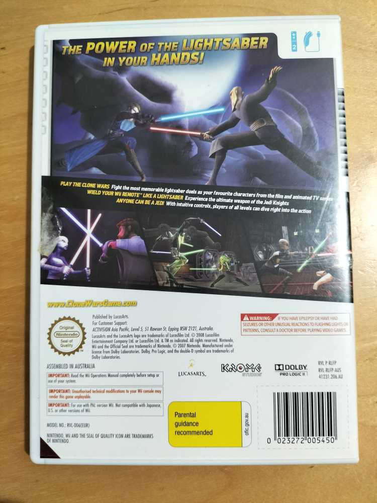 Star Wars: The Clone Wars - Lightsaber Duels - Nintendo Wii (1-2) video game collectible [Barcode 023272005450] - Main Image 2