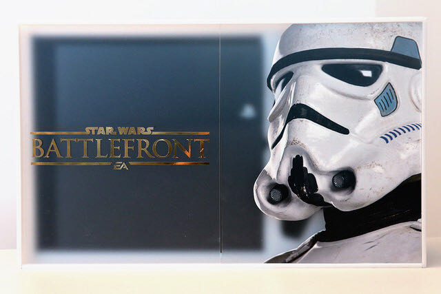 Star Wars Battlefront Deluxe Edition - Sony PlayStation 4 (PS4) (Dice - 2) video game collectible [Barcode 014633369755] - Main Image 3
