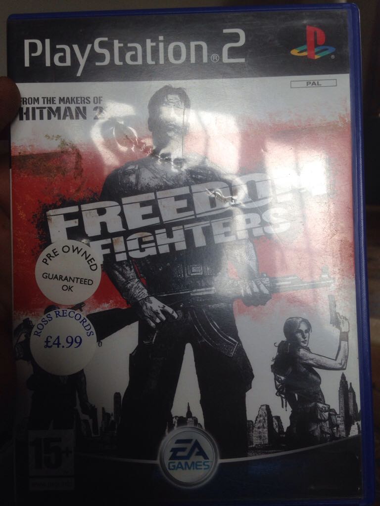 Freedom Fighters - Sony PlayStation 2 (PS2) (Electronic Arts Games - 1-2) video game collectible [Barcode 5030942031348] - Main Image 1