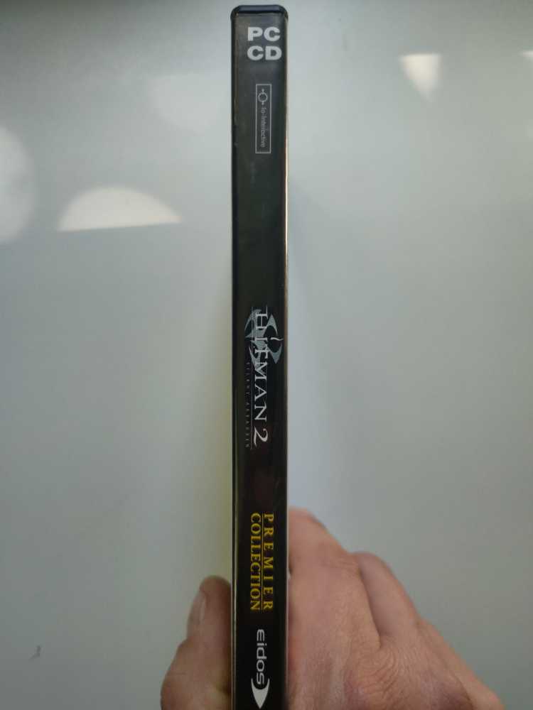 Hitman 2 - Silent Assassin - PC (IO Interactive - 1) video game collectible [Barcode 5032921019538] - Main Image 3