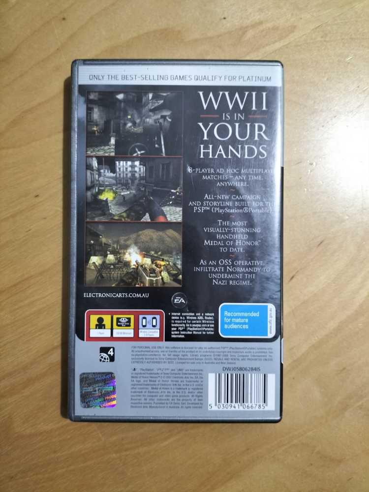 Medal of Honor: Heroes 2 - Sony PlayStation Portable (PSP) video game collectible [Barcode 5030941066785] - Main Image 2