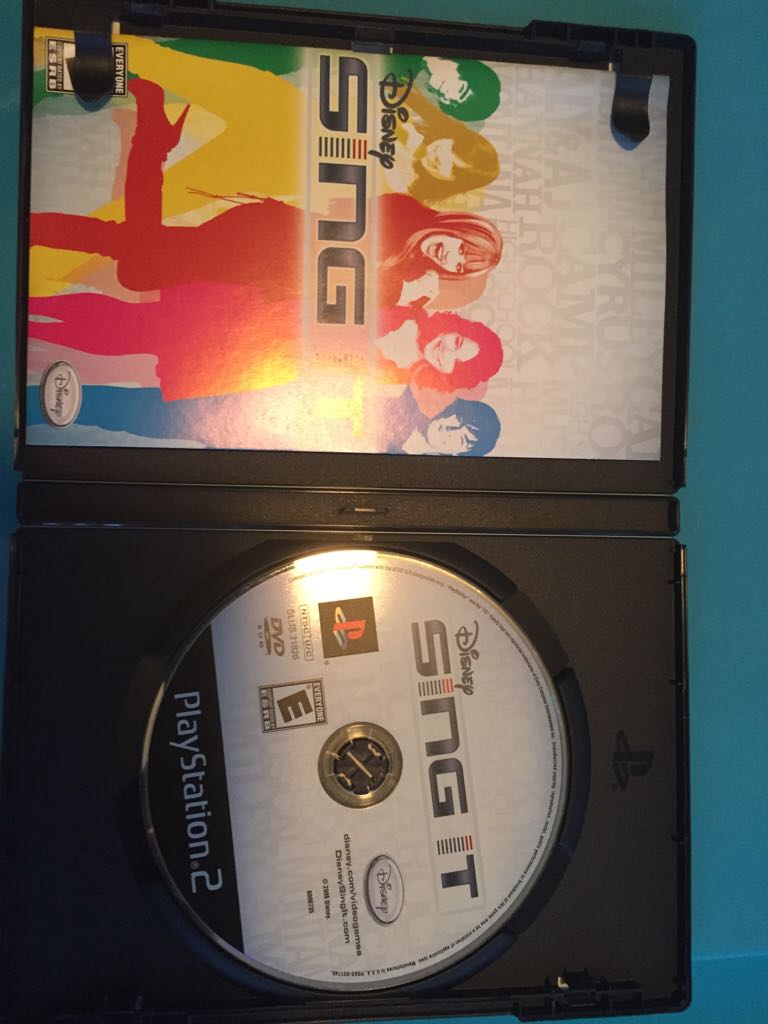 Disney Sing It - Sony PlayStation 2 (PS2) video game collectible - Main Image 2