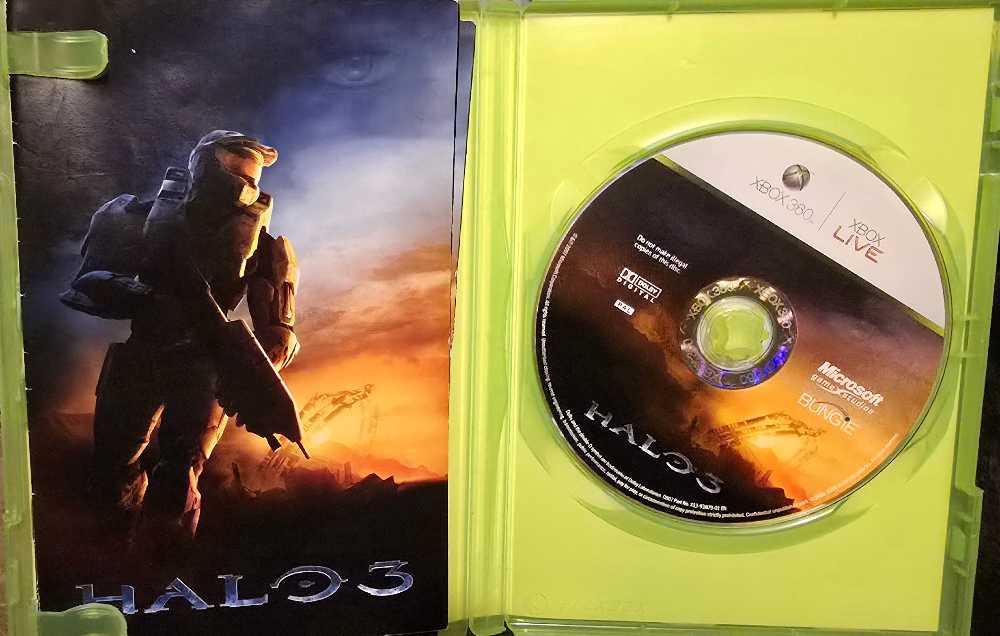 Halo 3 (Best Seller Classics) - Microsoft Xbox 360 video game collectible - Main Image 3