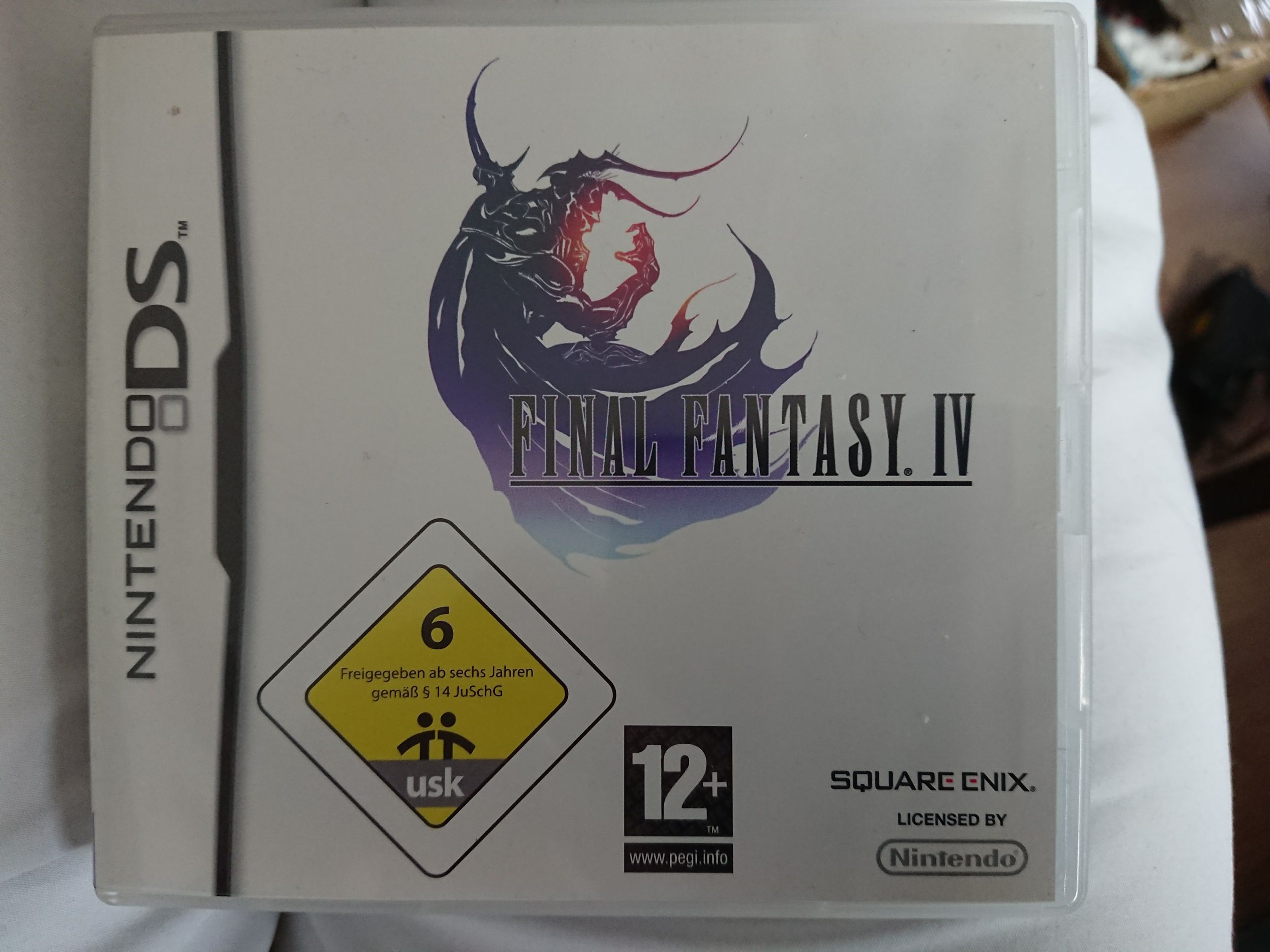 Final Fantasy IV - Nintendo DS video game collectible - Main Image 1