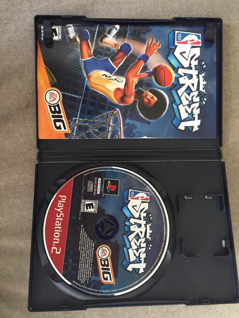 NBA STREET - Sony PlayStation 2 (PS2) video game collectible - Main Image 2