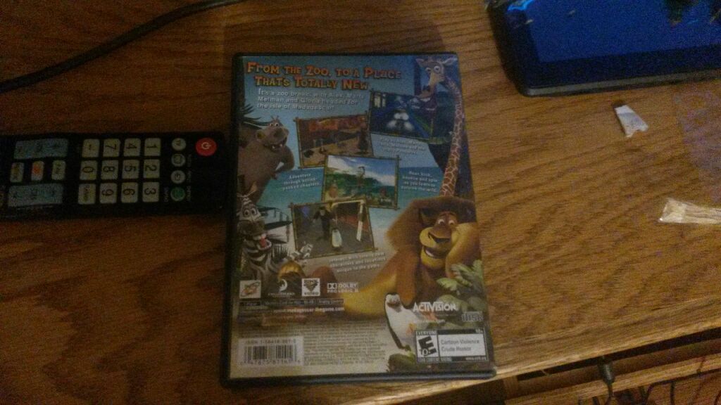 Madagascar - Sony PlayStation 2 (PS2) video game collectible [Barcode 047875811416] - Main Image 2