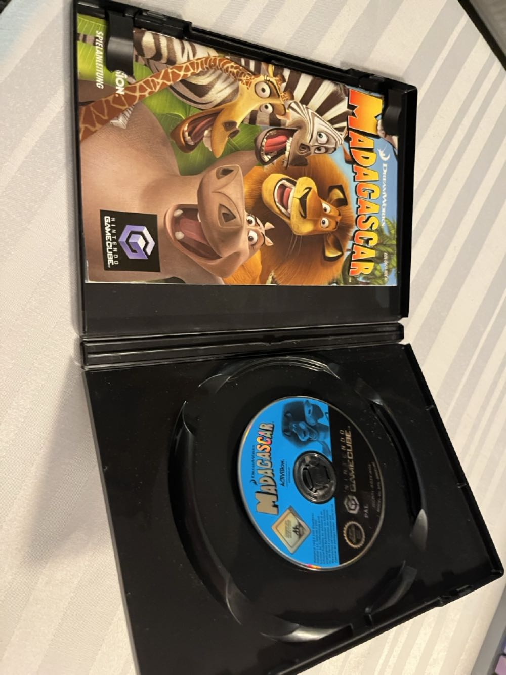 Madagascar - Nintendo GameCube video game collectible - Main Image 2