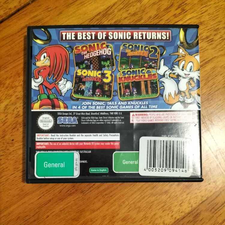 Sonic Classic Collection - Nintendo DS (Sega) video game collectible [Barcode 5055277003457] - Main Image 2