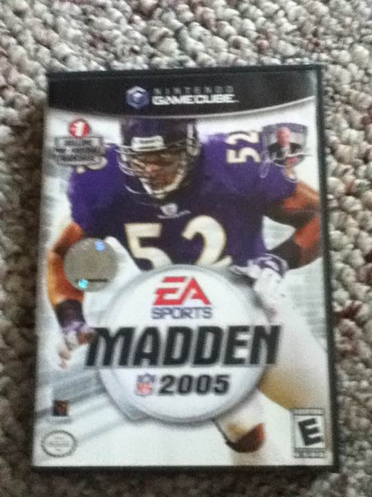 Madden 2005 - Nintendo GameCube video game collectible - Main Image 1